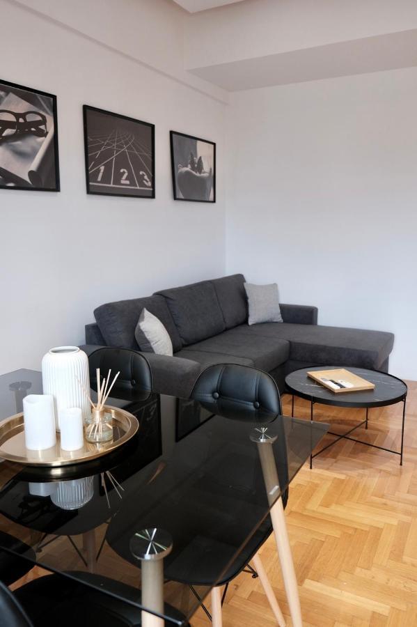 Synpiraeus Apartments & Studios Exterior photo